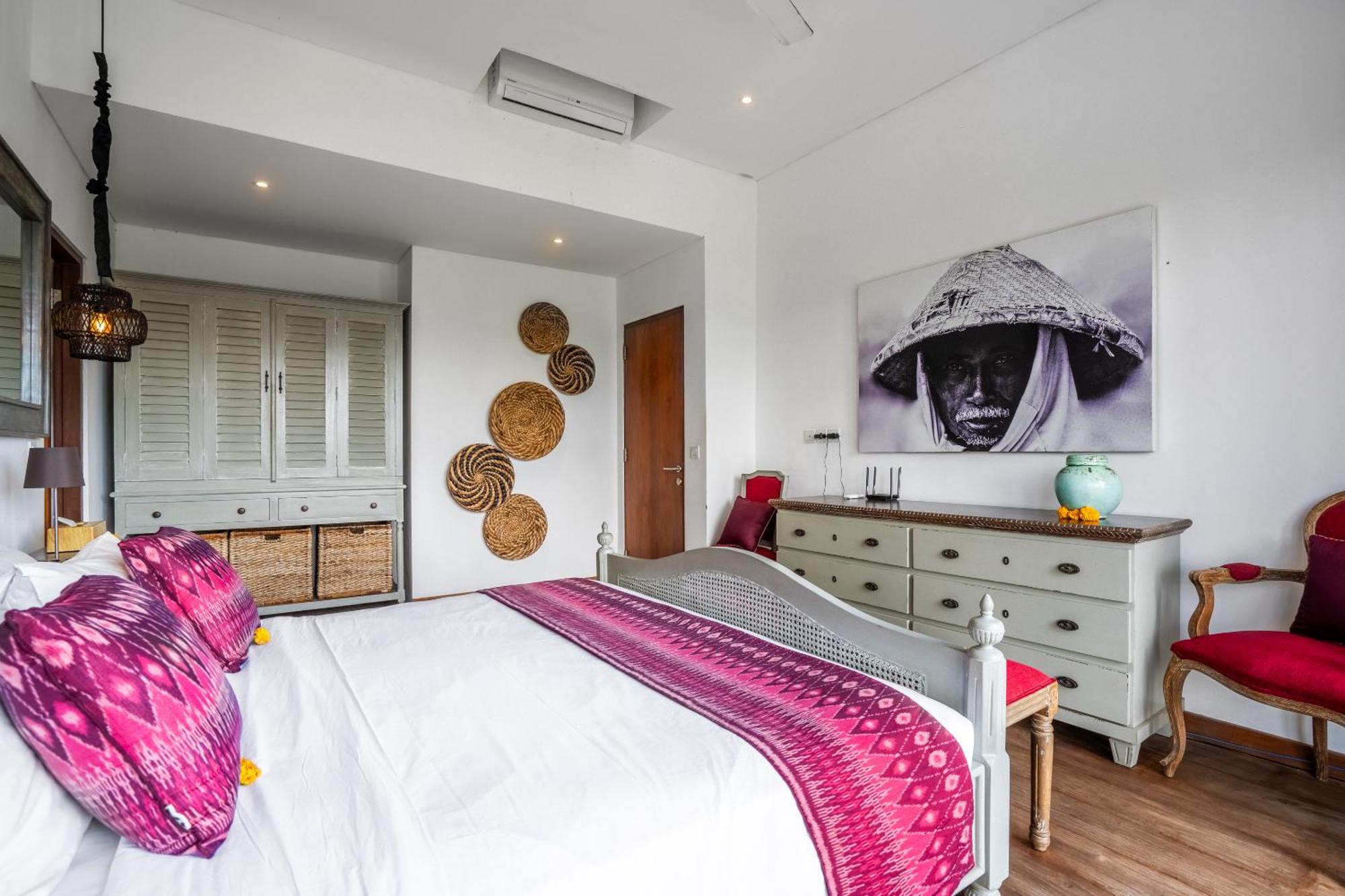 Athos By Ibali Management Seminyak (Bali)